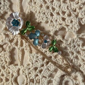 Floral Gold and Blue Brooch Pin